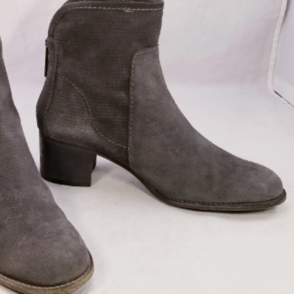 AQUATALIA ITALIAN WOMEN ANKLE BOOTS BACK ZIPPER GRAY SUEDE SIZE 6.5
